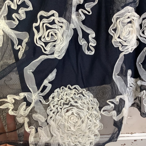 Romantic Floral Skirt - Picture 3 of 7